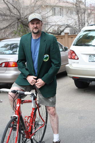 THW Green Jacket Out and About